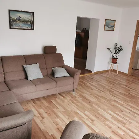 Old Town Apartment *